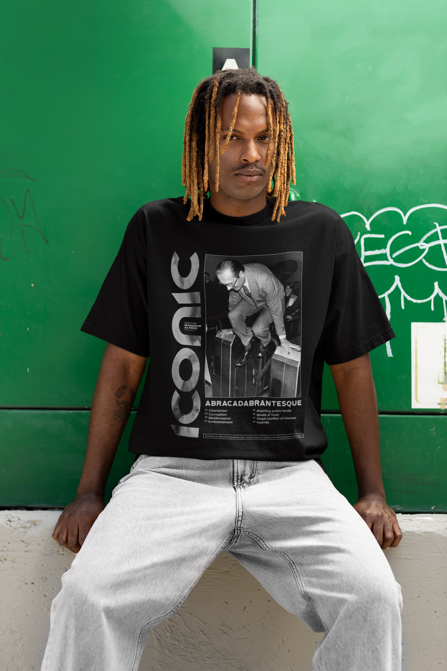 Iconic tee